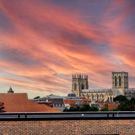 Minster View Residence @ Ryedale House York Exteriör bild