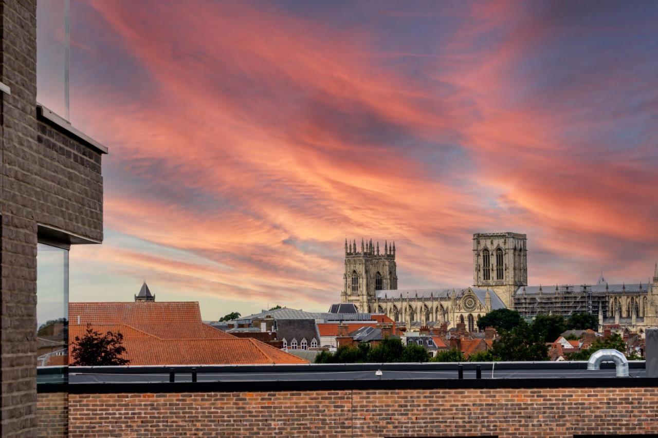 Minster View Residence @ Ryedale House York Exteriör bild